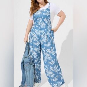 Torrid Wide Leg Floral Jumpsuit, Women’s Plus Size 0 or Misses 12-14
